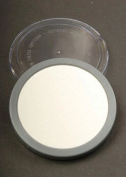 Deluxe White Vampire Cake Make-Up